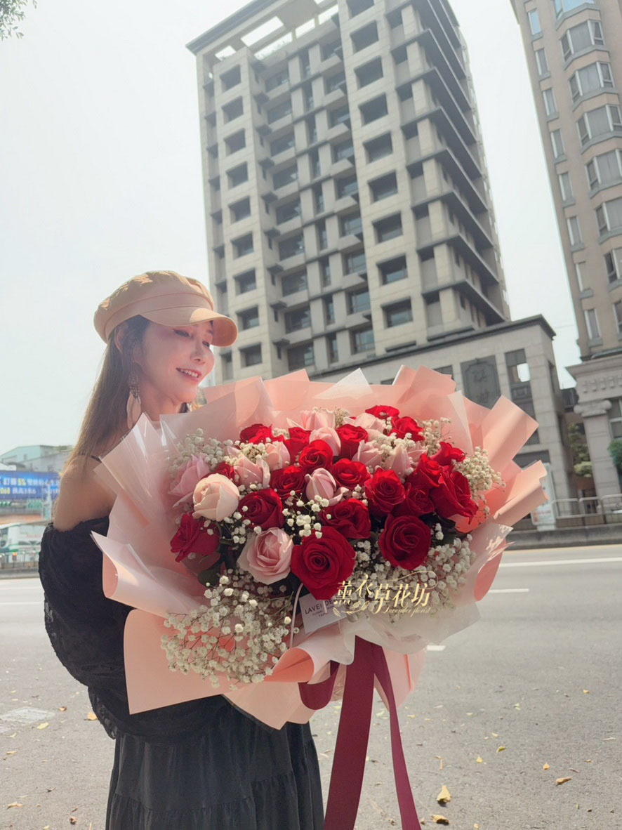 33朵 玫瑰花束 110072005