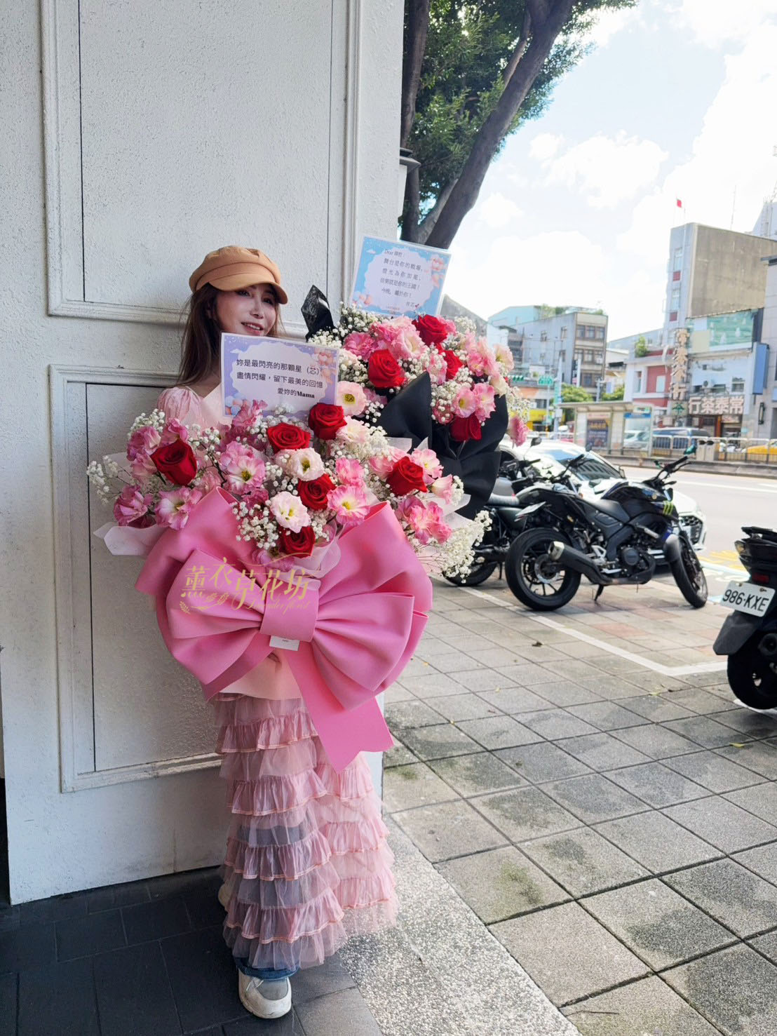 10朵玫瑰花束&巨大蝴蝶結111120909