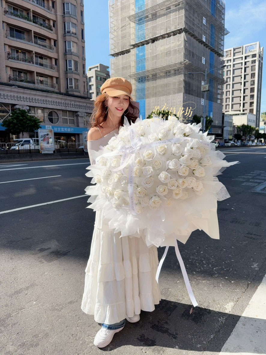 99朵~ 香氛玫瑰花束 115100101