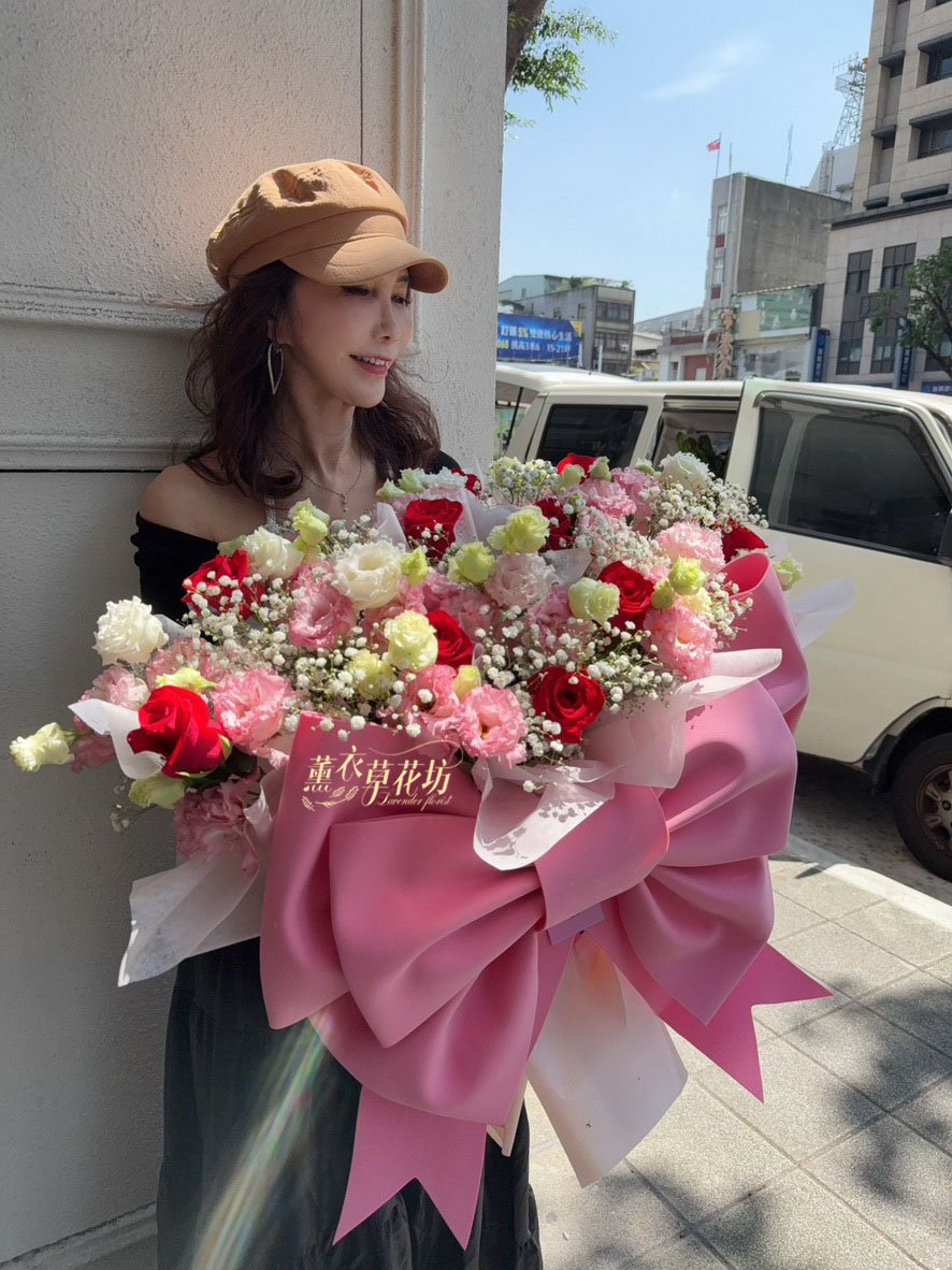 10朵玫瑰花束&巨大蝴蝶結111120909