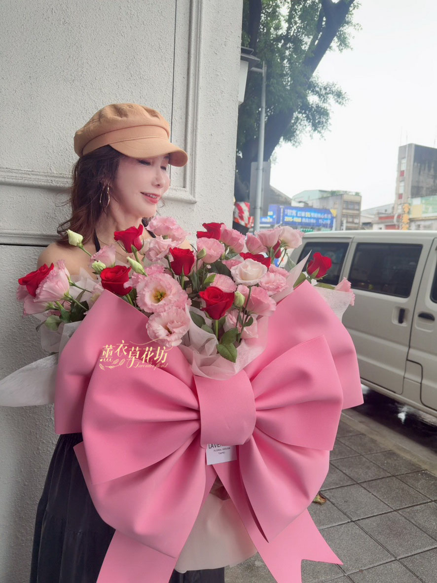 10朵玫瑰花束&巨大蝴蝶結111120909