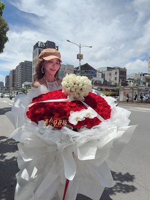 115081829~168朵~進口玫瑰花束