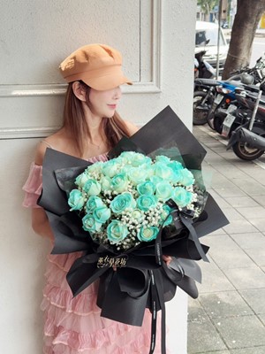 玫瑰33朵~湖水綠花束 114063038