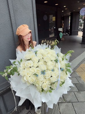 99朵~進口~白玫瑰花束 115040906