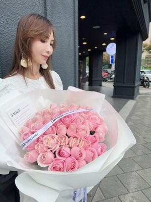52朵玫瑰花束設計112111123