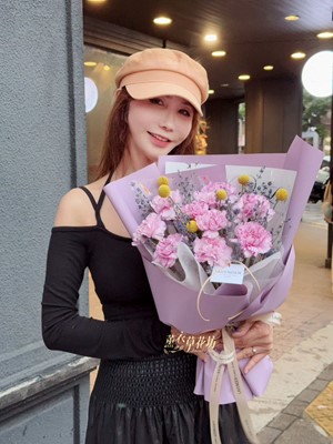 進口~紫色康乃馨&薰衣草~韓式花束設計115042702