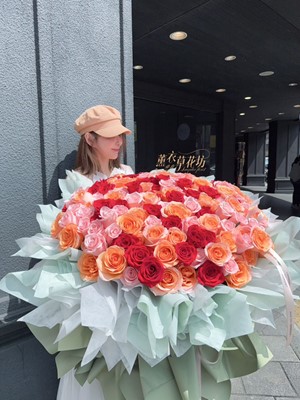進口玫瑰~168朵 花束設計 114031201