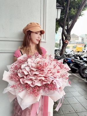 鈔票花/有錢花/33張票花束設計 114071001