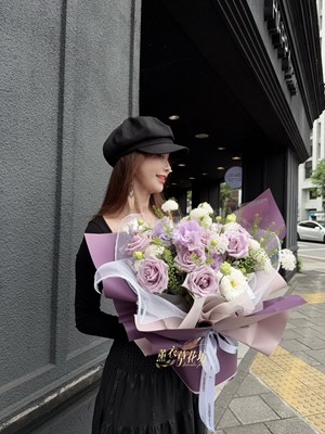 進口~紫色玫瑰花束 115041805